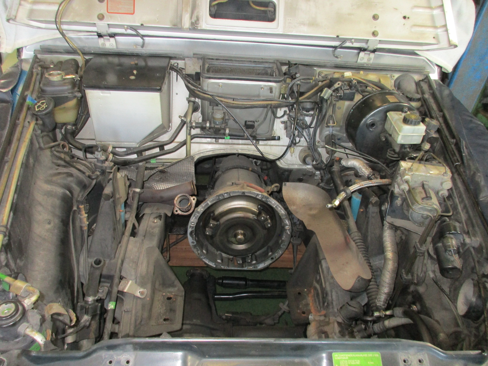 Gクラス W460 230GE  M102 直4エンジン  送料無料限定セール中 パワステベルト メルセデスベンツ